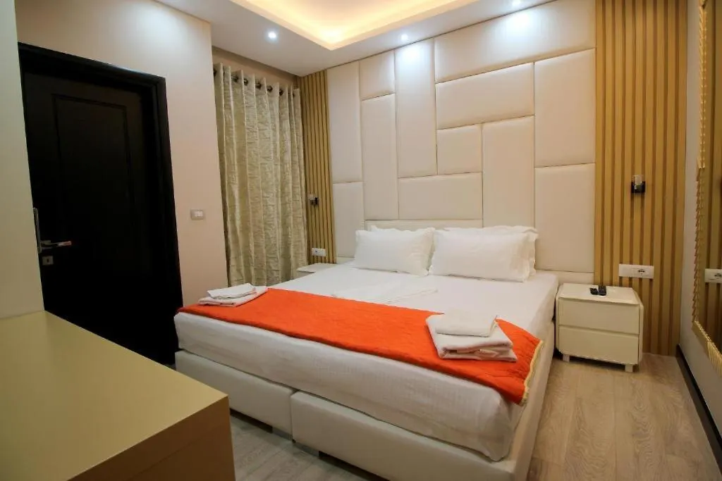 Hotel Strora-1