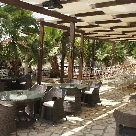 Hotel Panorama Sarande-2