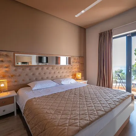 New Heaven Hotel-3